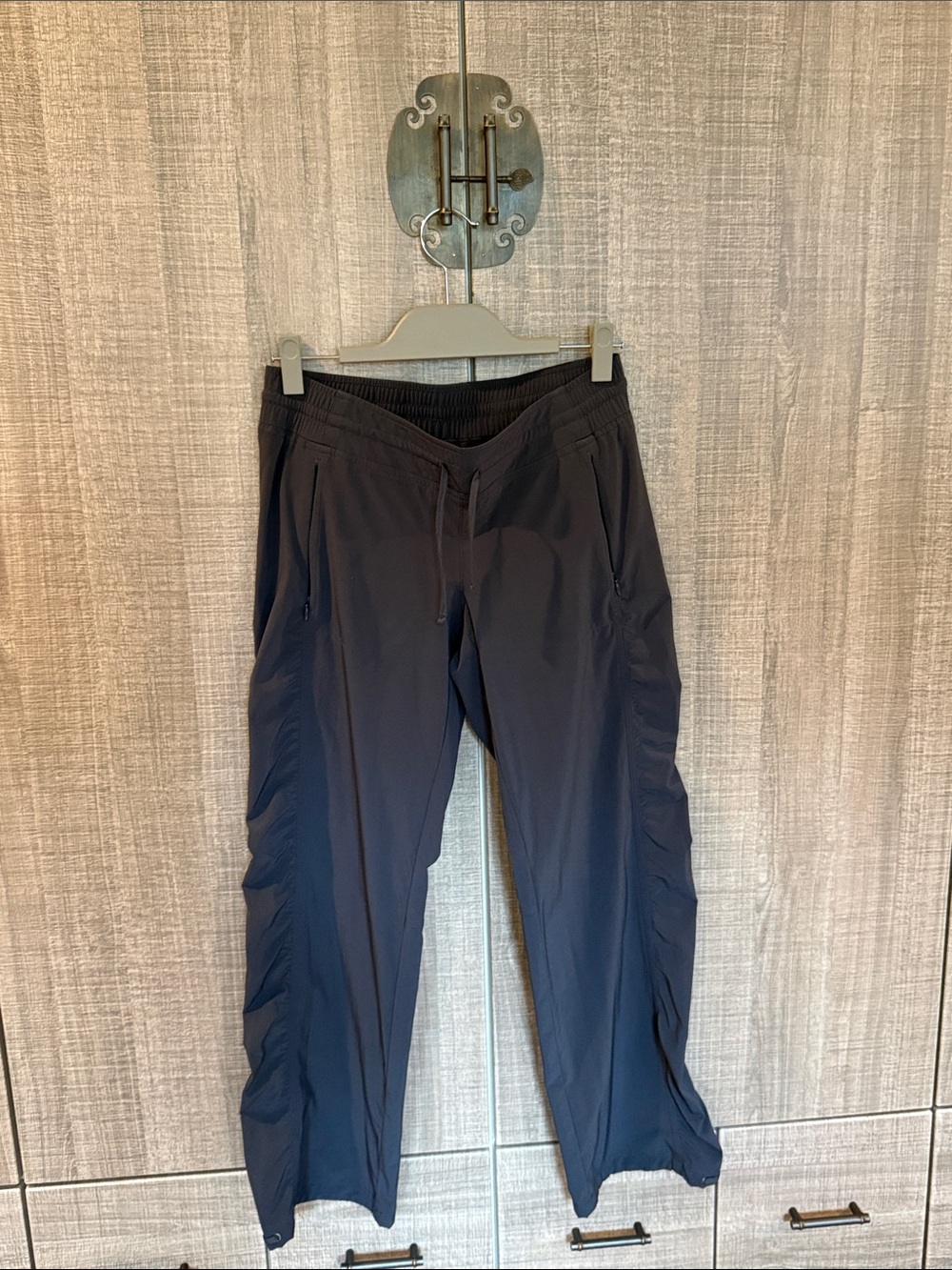 Athleta La Viva Pant Side Ruched Panels